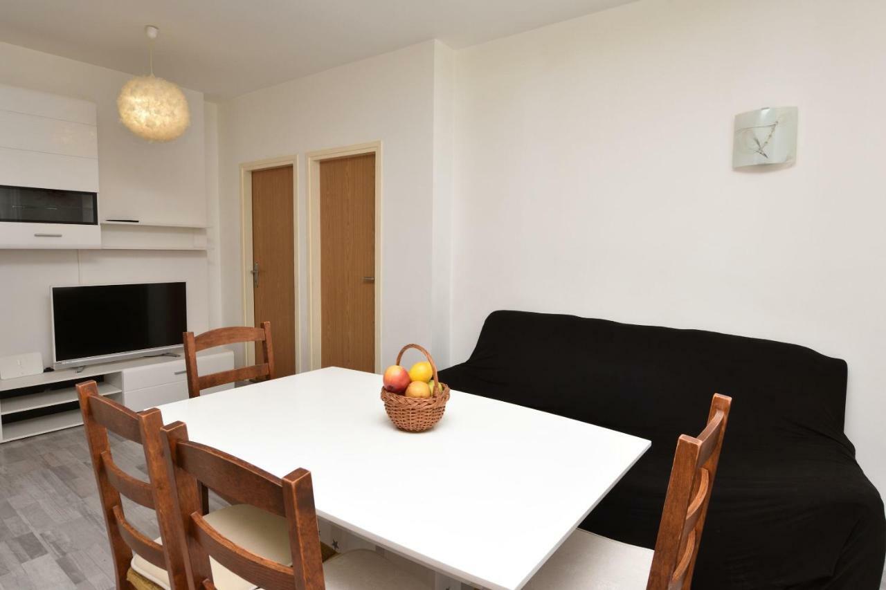 Apartments Brico พรีมอชเตน ภายนอก รูปภาพ