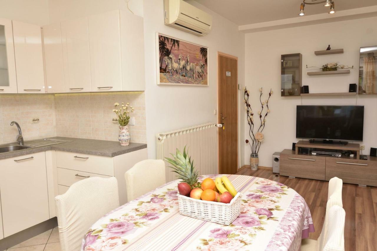Apartments Brico พรีมอชเตน ภายนอก รูปภาพ