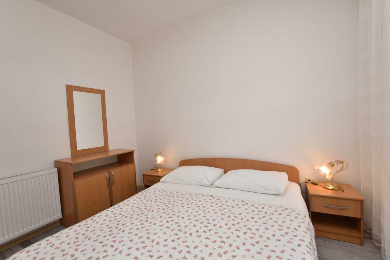 Apartments Brico พรีมอชเตน ภายนอก รูปภาพ